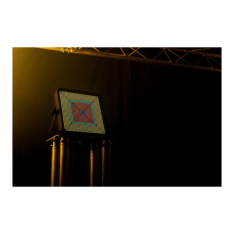 Stroboscope LED RGBW 1024 LED contrôlé par DMX  - EFFET2