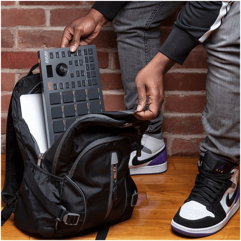 Contrôleur production 16 pads - ruban tactile - écran - compact