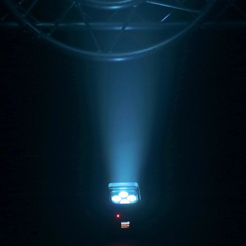 Projecteur à LED 4x15W sur batterie professionnel