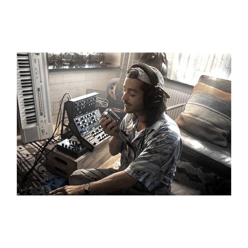 55SH Series II - mise en scène2