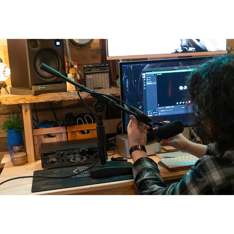 Pied de micro compact réglable avec perche visioconférence