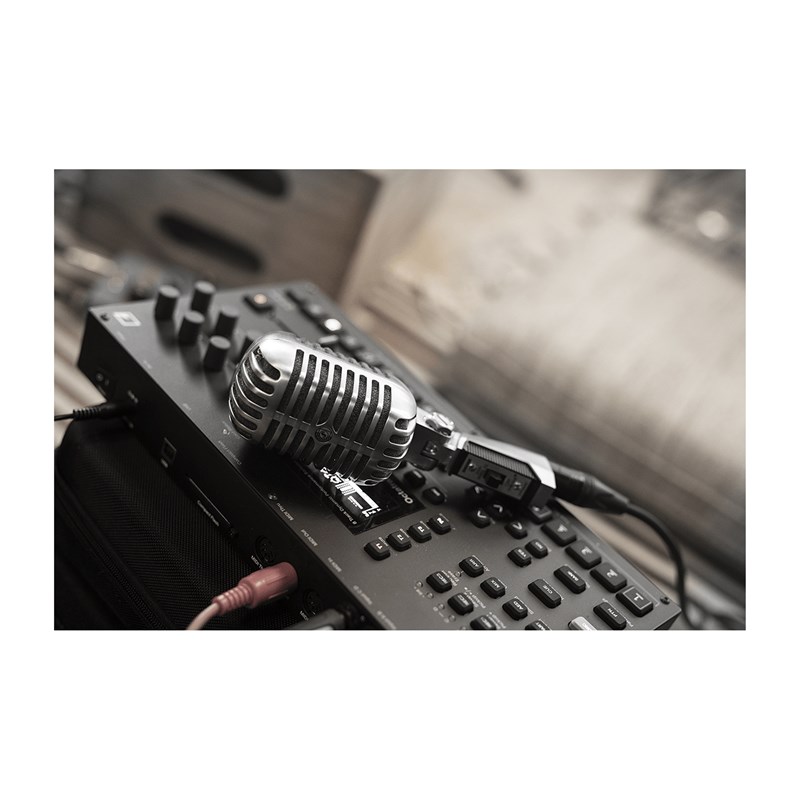 55SH Series II - mise en scène