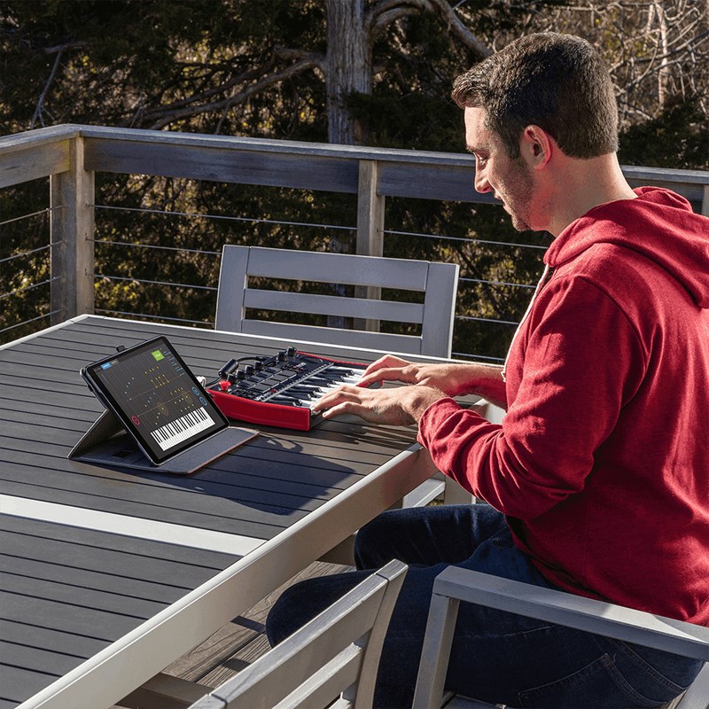 Clavier MIDI USB - 25 Mini Notes 8 Pads Écran OLED - production